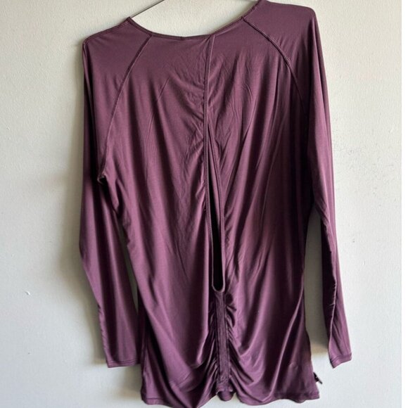 Lululemon Women Long Sleeve Deep Stretch Round Neck Top Grape Size Medium - Picture 7 of 11